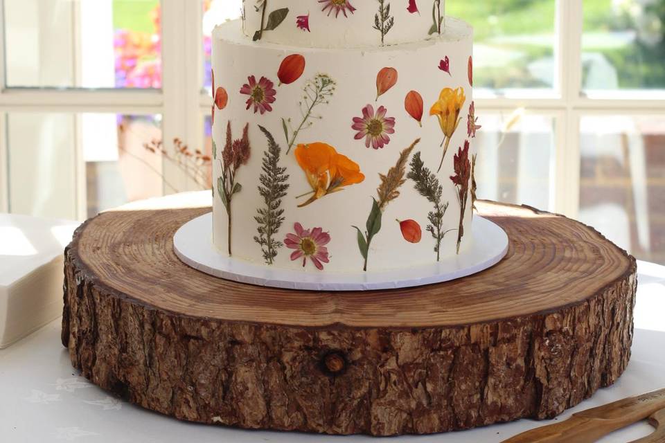 Autumn pressed flower cake