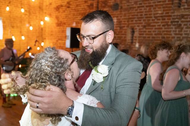 First dance smiles