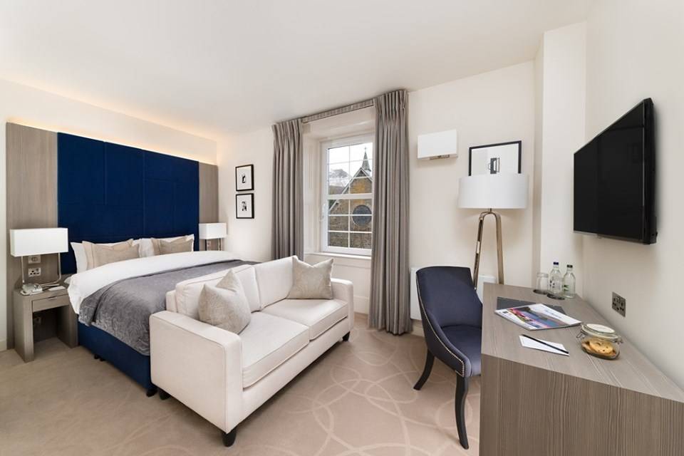 Dunalastair Hotel bedroom