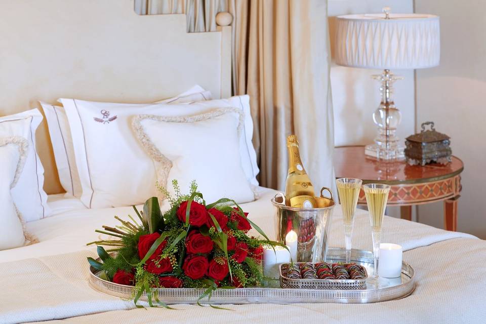 Romantic turndown