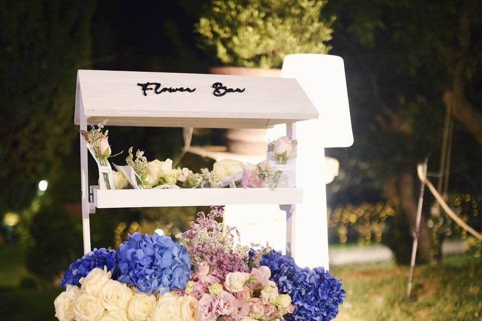 Flower bar