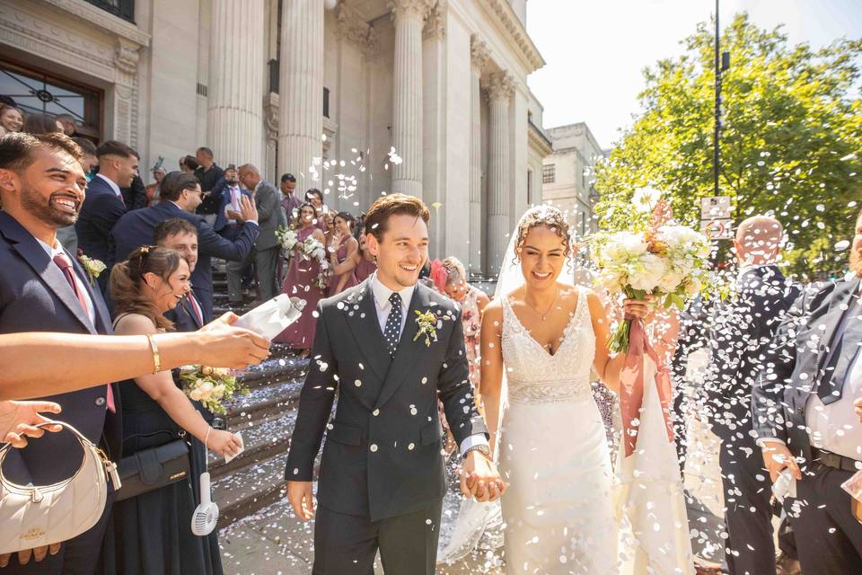 Confetti toss