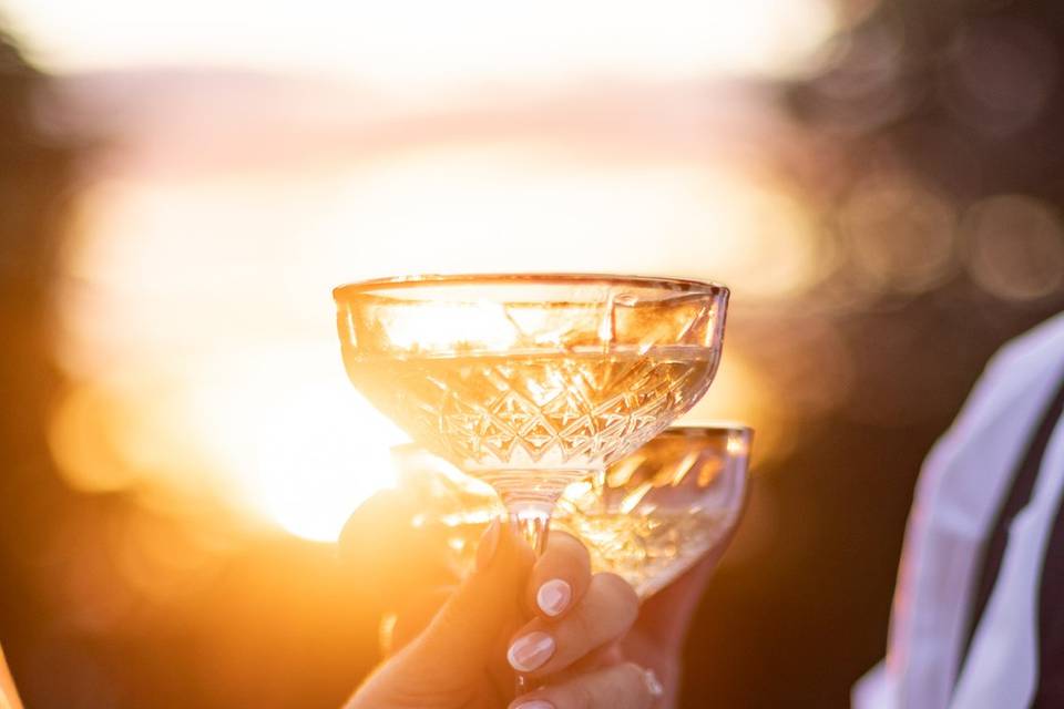 Sunset cheers