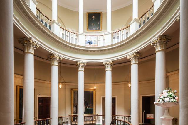 Oval staircase first floor