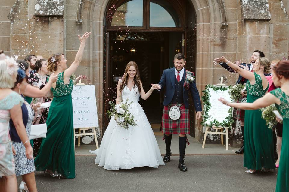 Entrance confetti