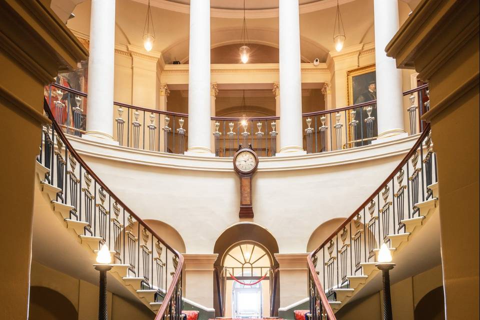 Oval staircase