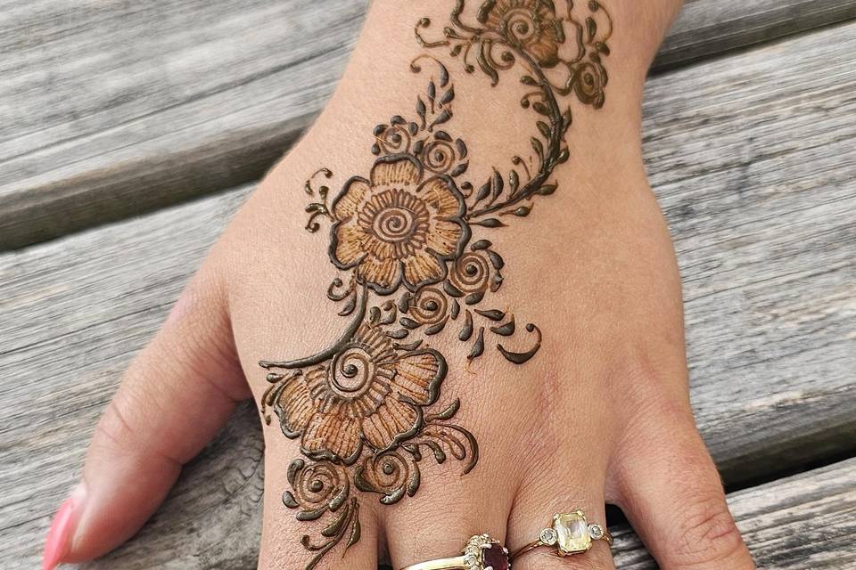 Simple henna