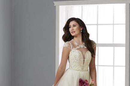 Exclusive bridal clearance shop