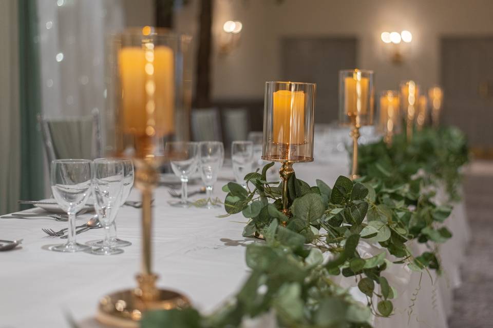 Top Table Foliage & Candles