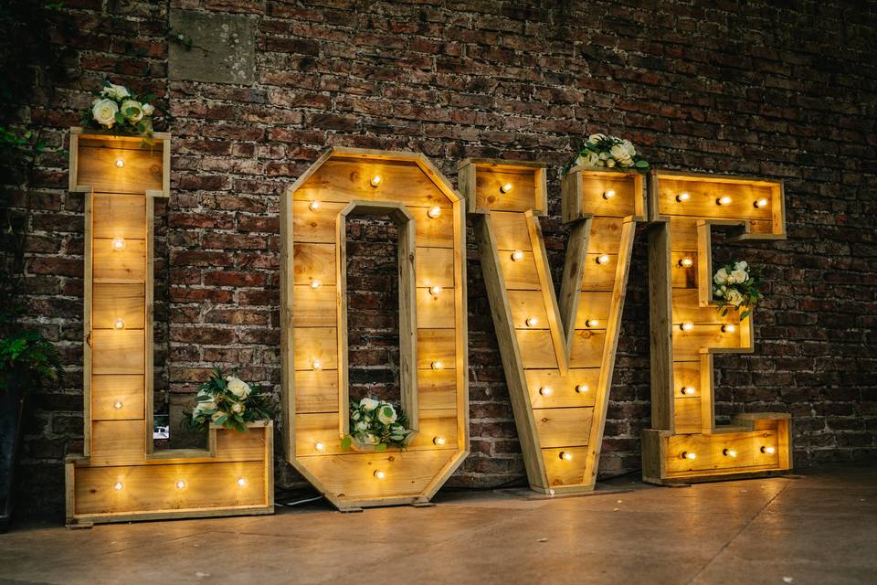 Rustic light-up letters