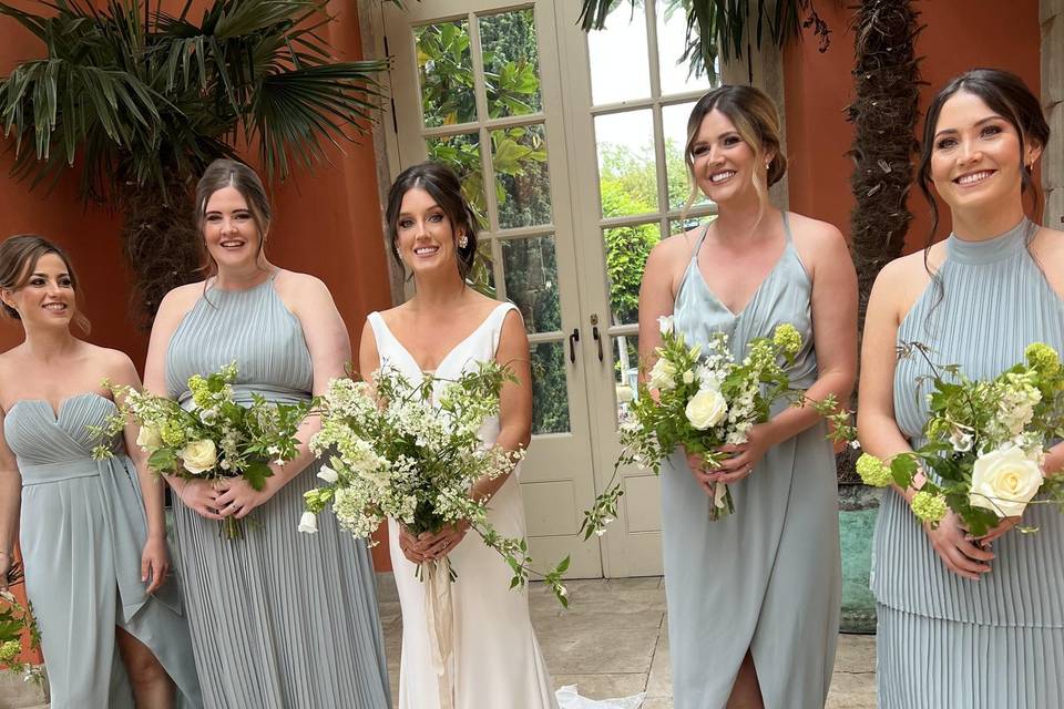 Earthy bridal party