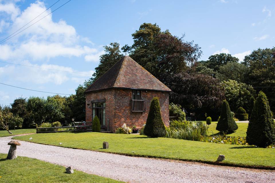 Dovecote Cottage, Solton Manor