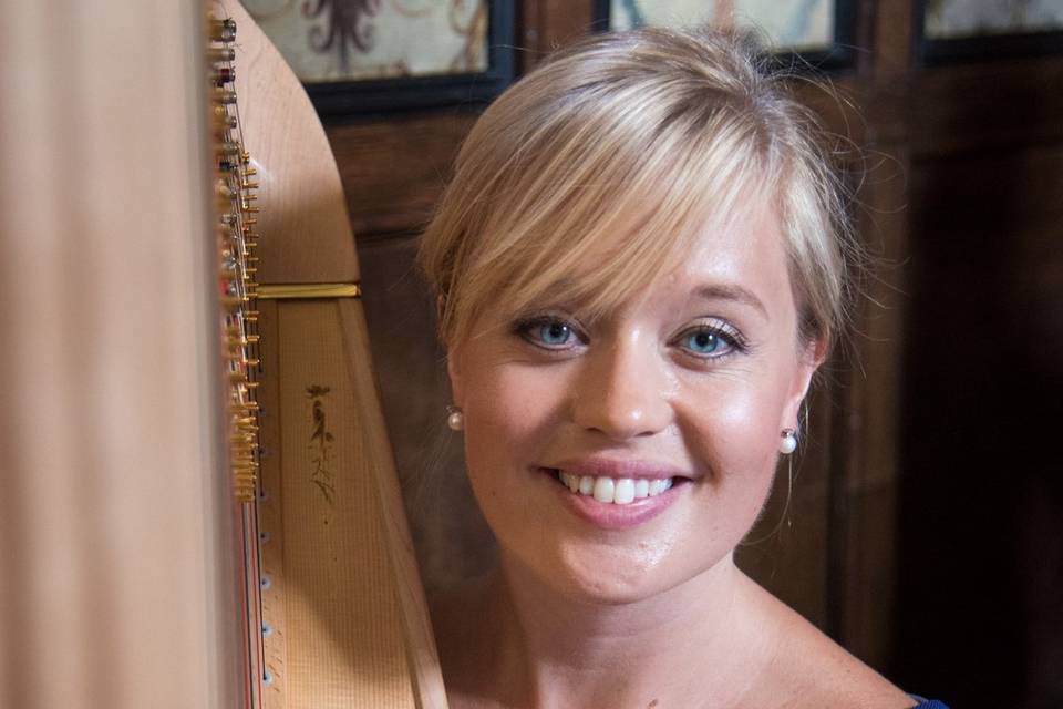 Nicola Veal - Harpist