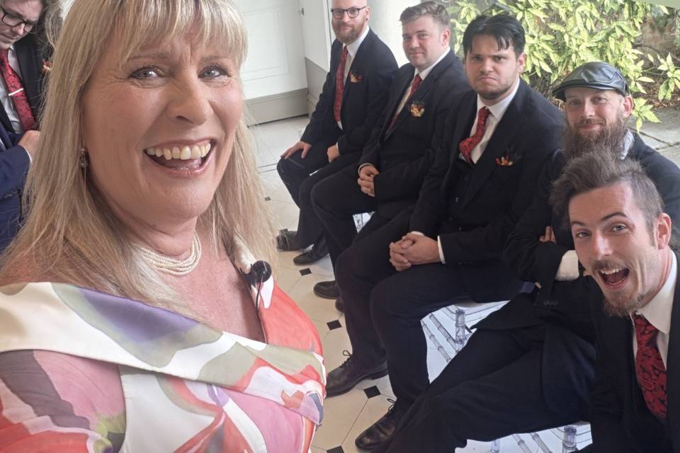 TEAM GROOM