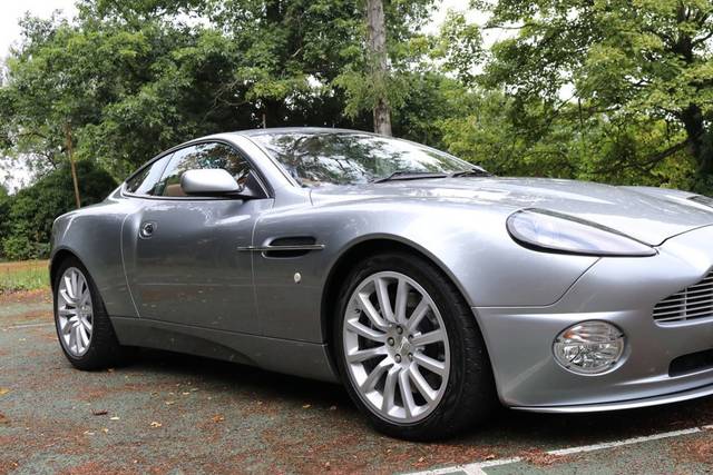 Aston martin Vanquish