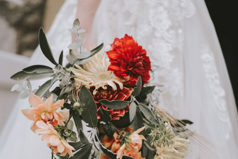 AUTUMN BRIDAL BOUQUET