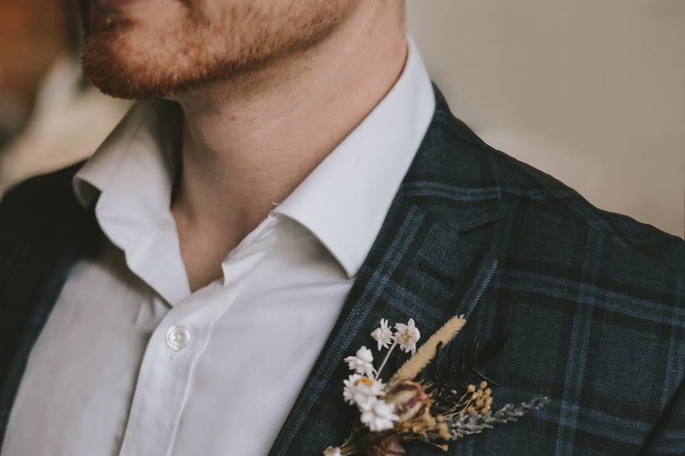 DRIED BUTTONHOLE