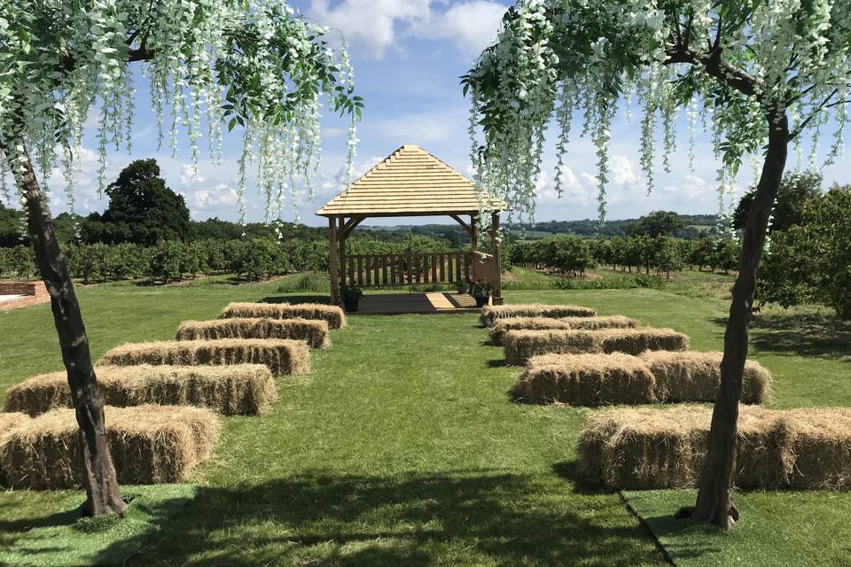 Rustic outdoor weddings