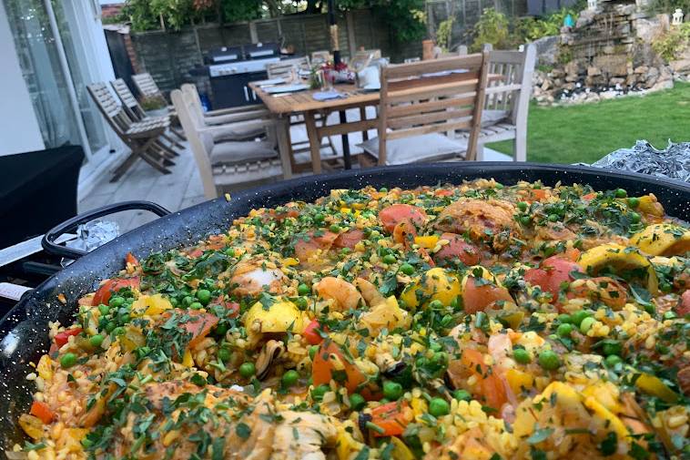 Chicken & prawn paella