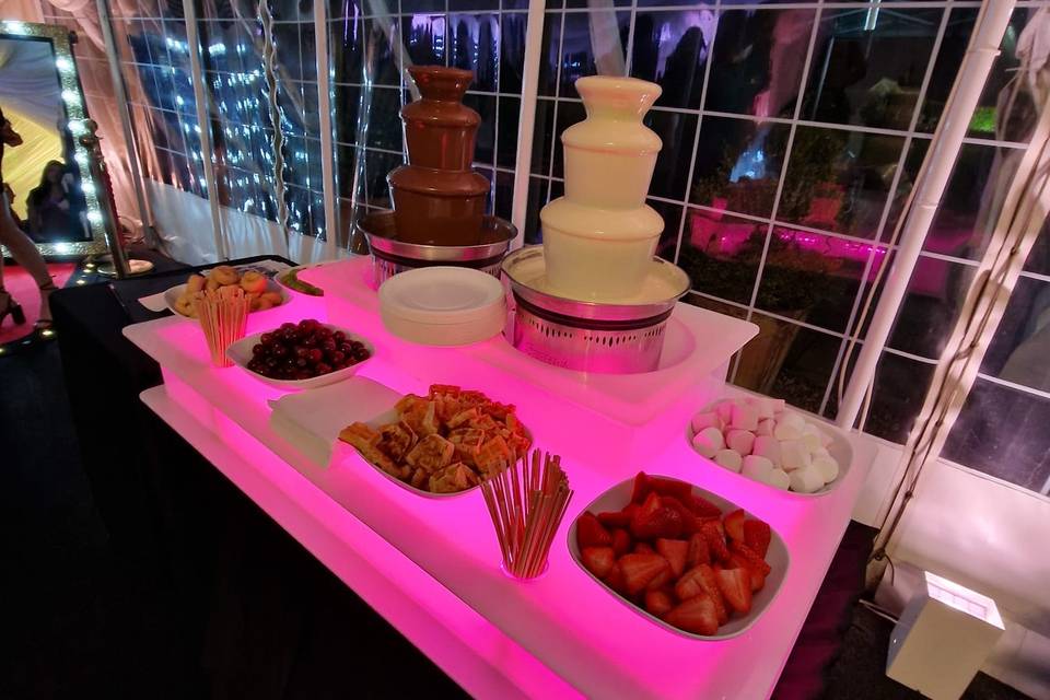 Wedding fondue table