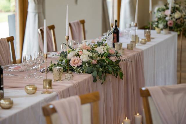 Top Table Dressing