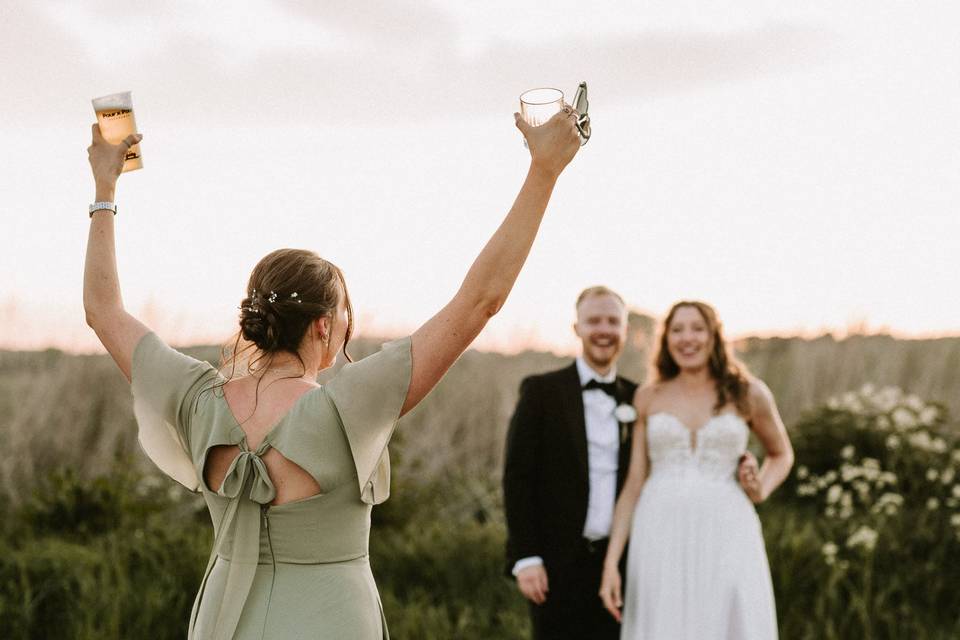 Multiple bars available