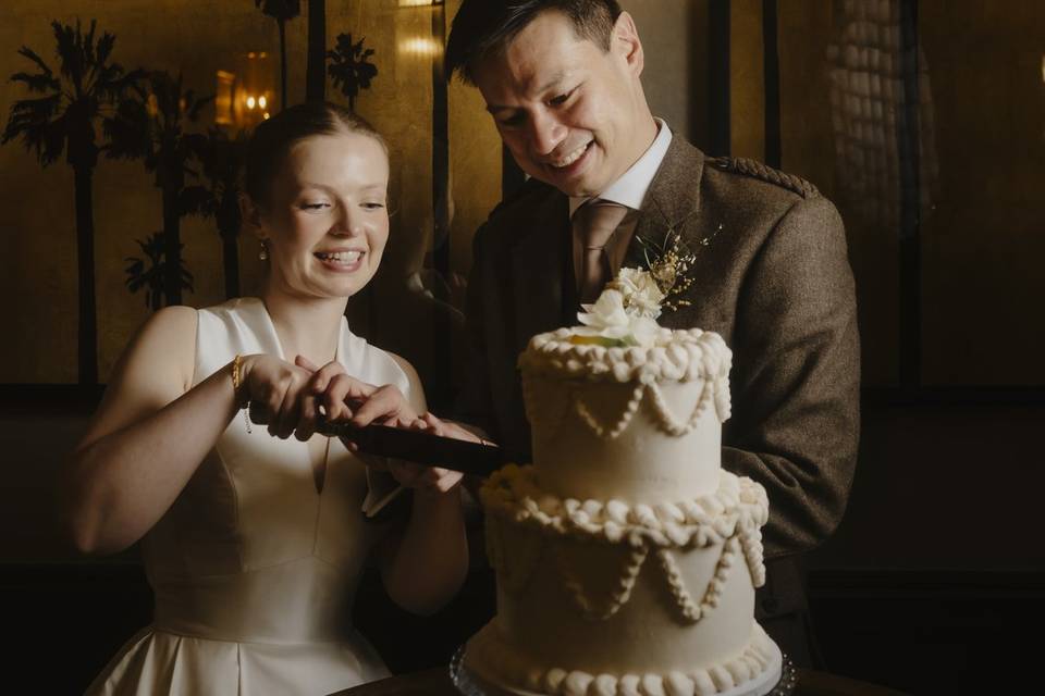 Cake cutting