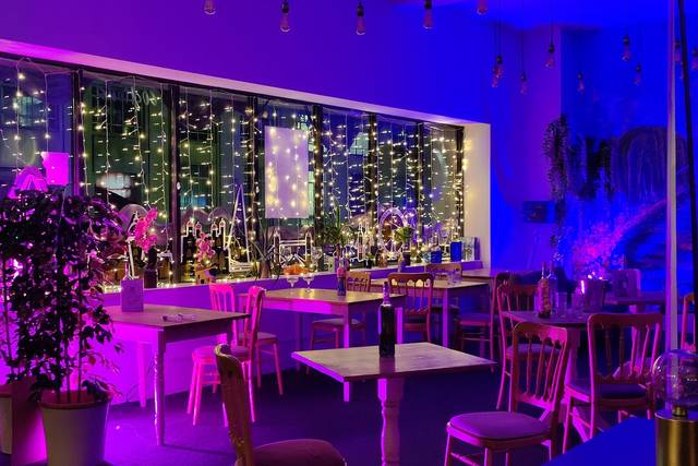 The London Art Bar