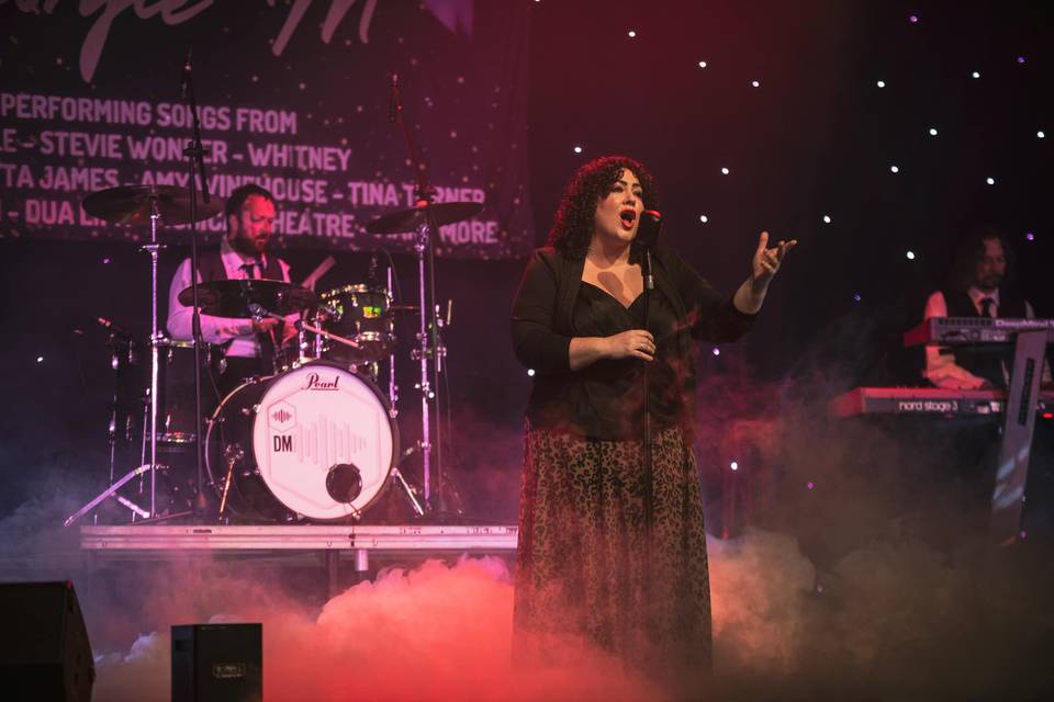 Georgie Mason Vocalist