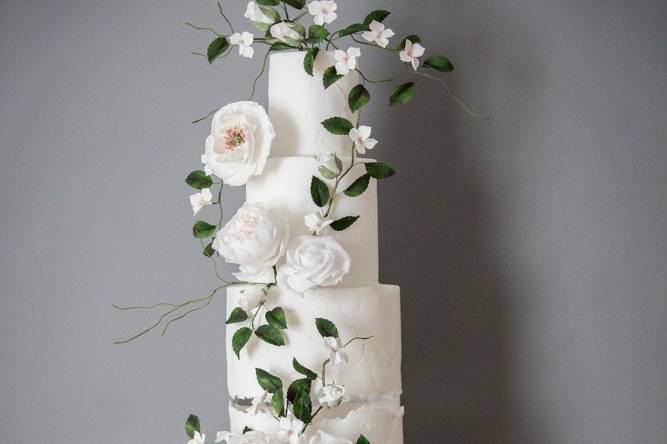 White textured wedding cake