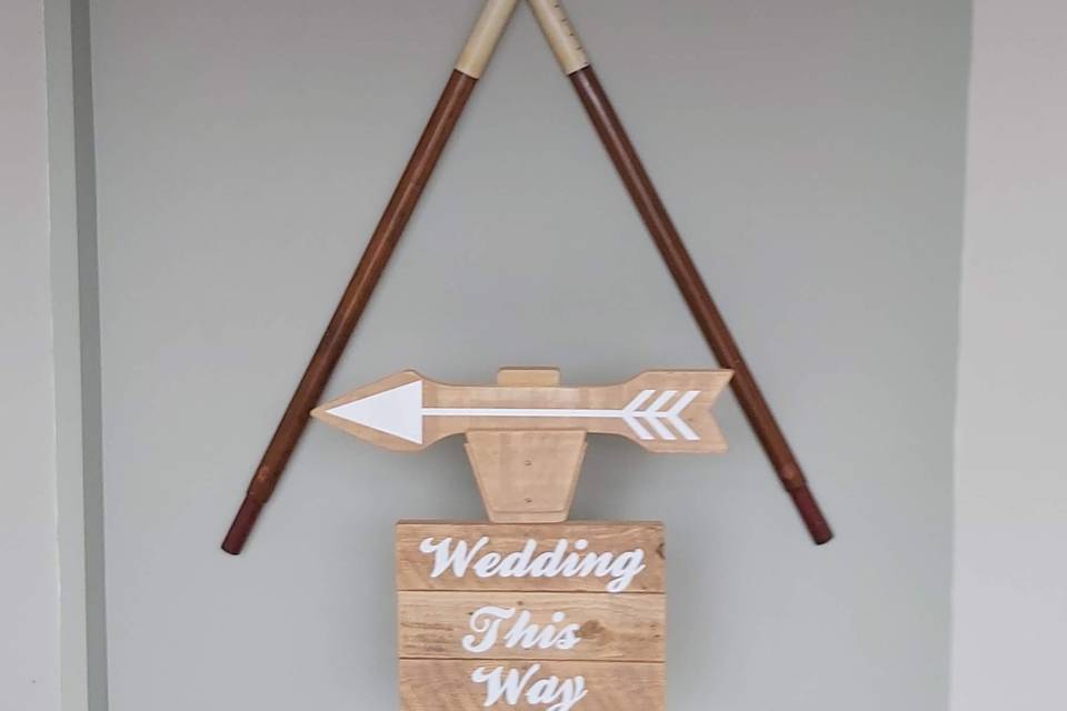 Rustic wedding sign