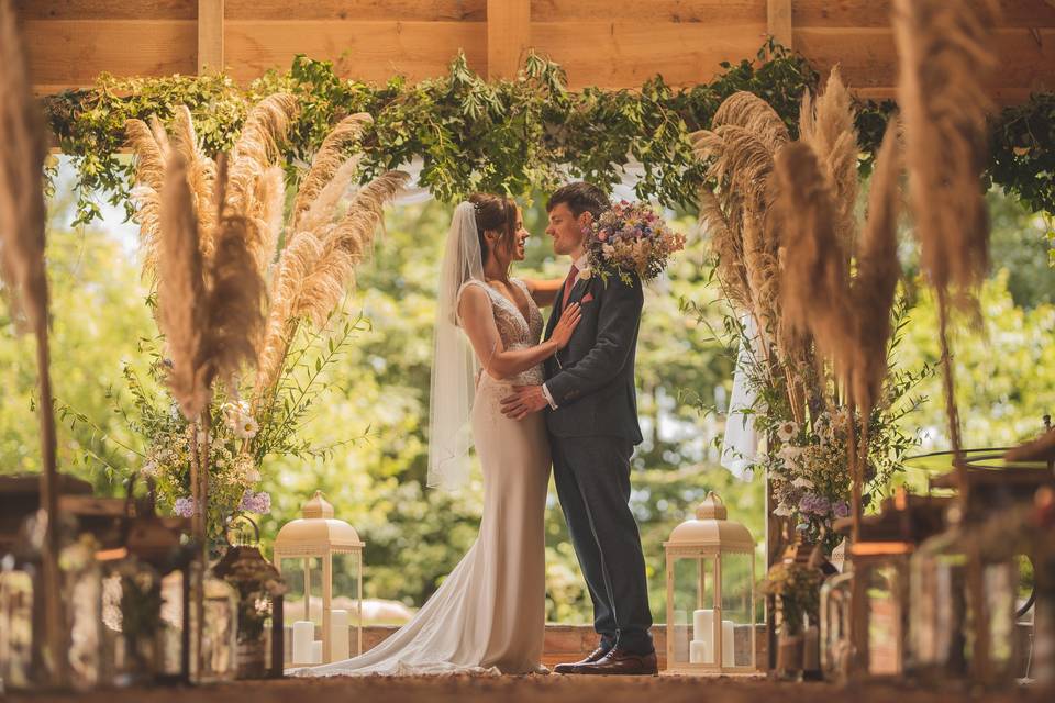 Cartshed outdoor ceremony