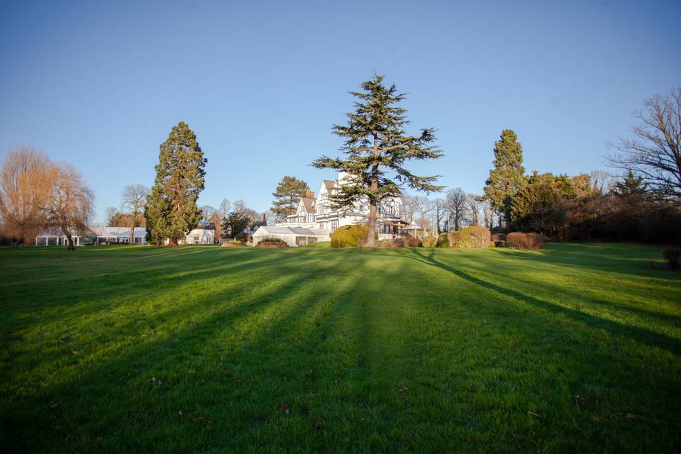 The Manor Hotel Exterior