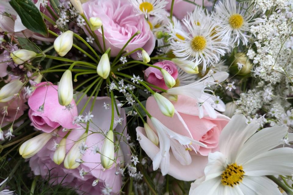 Summer Bridal Bouquet CloseUp