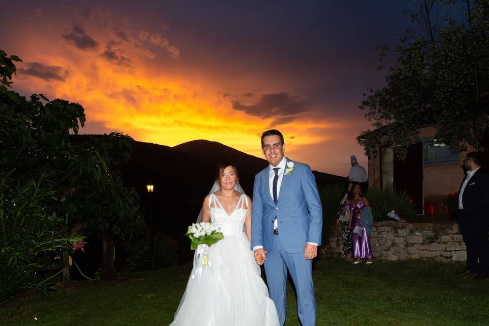 Sunset for unforgettable weddi