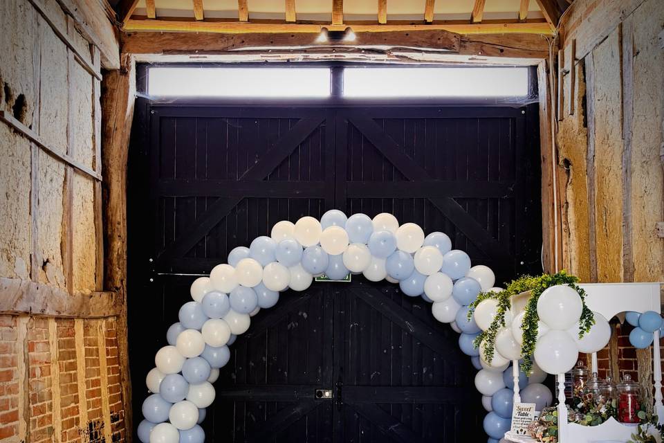Balloon arch