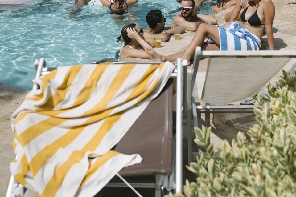 Relax the day after the weddin