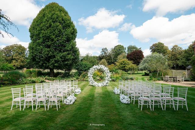 Clock Barn Clock Barn in Whitchurch, Hampshire - Updated prices | hitched.co.uk
