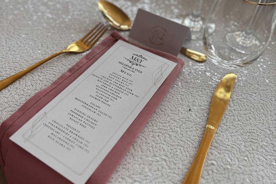 Gold cutlery and napkin hire