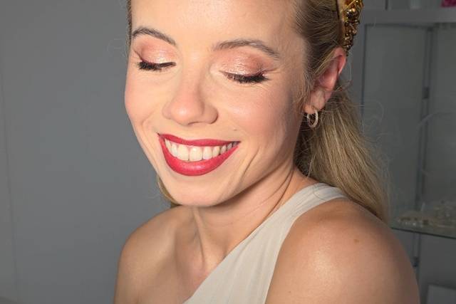 Soft glam evening look