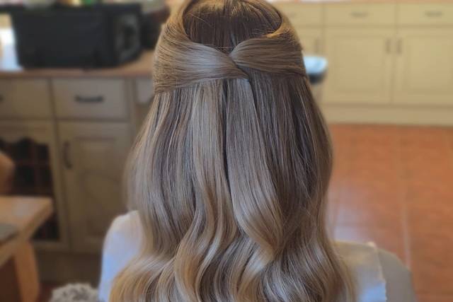 Half-Up Bridal Waves