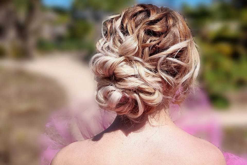 Beautiful Bridal hairstyle