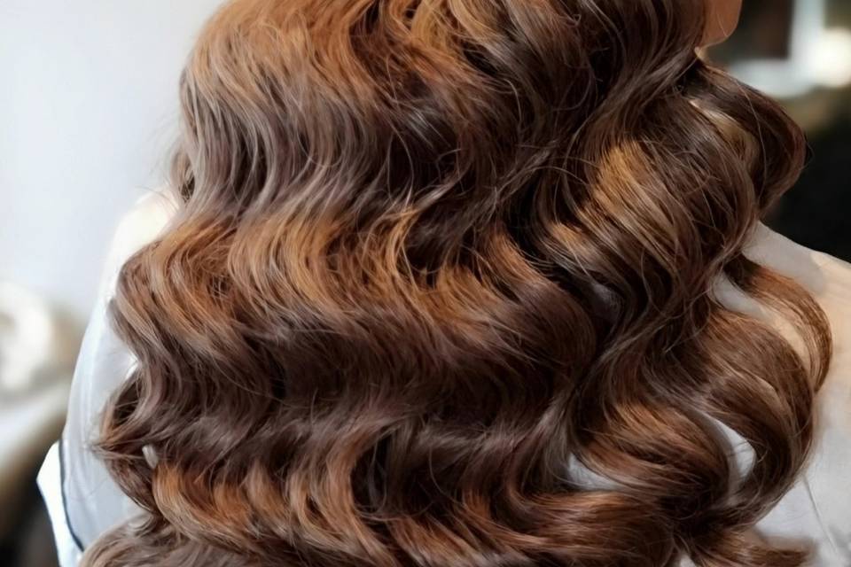 Bridal Hollywood waves
