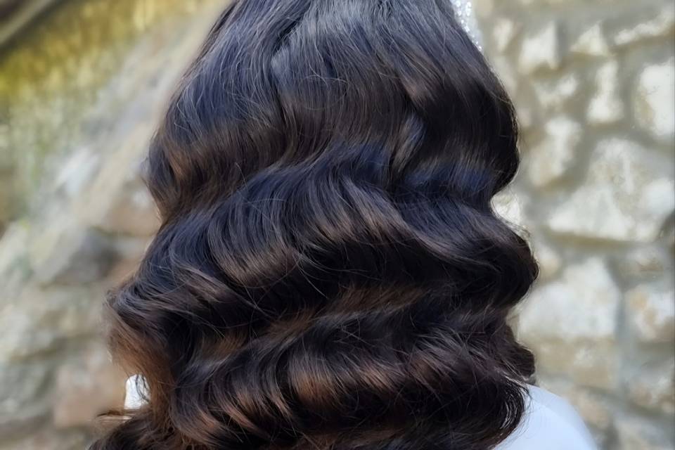 Bridal Hollywood waves