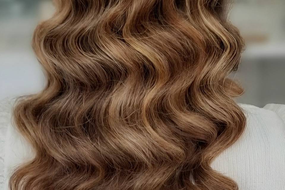 Bridal Hollywood waves