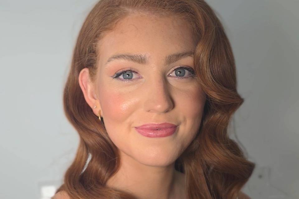 Hollywood waves hair & makeup