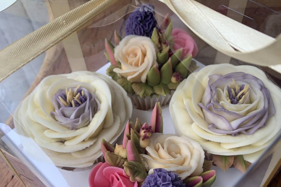 Lilacs Gift Box