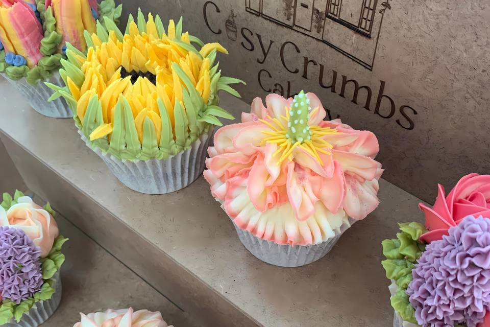 Summer Garden Individual Cakes