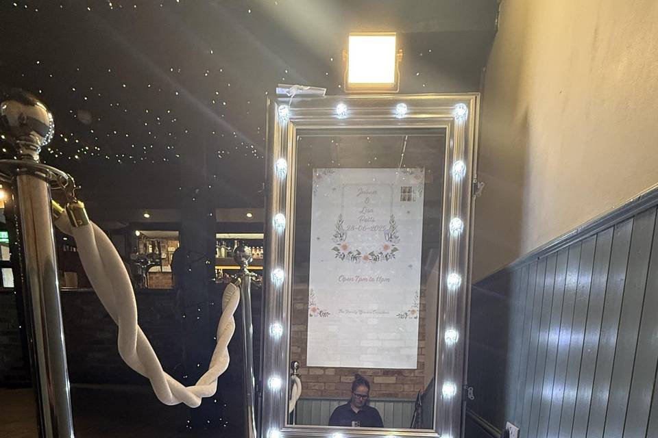 Magic mirror white