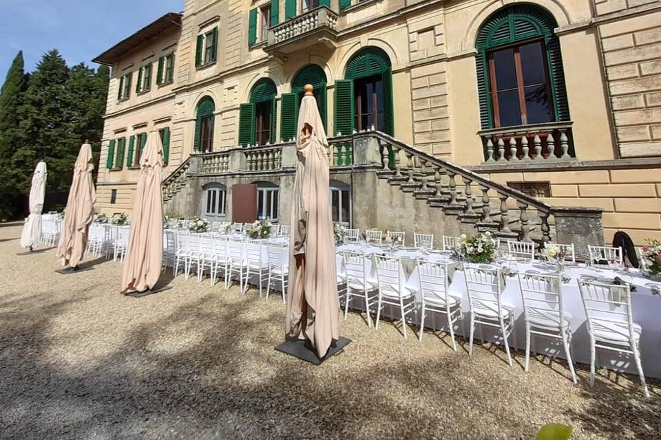 Imperial table for lunch